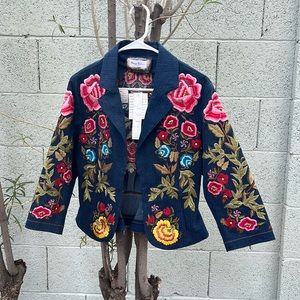 Embroidered jean jacket (vintage)